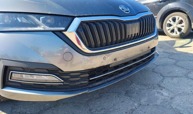 Całkowicie rozpieprzony